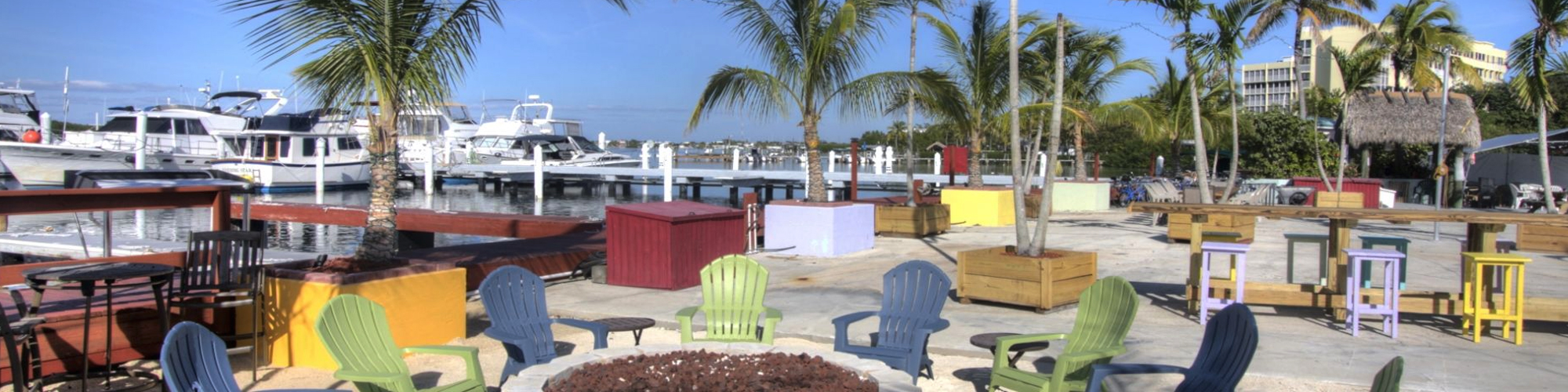 houseboat